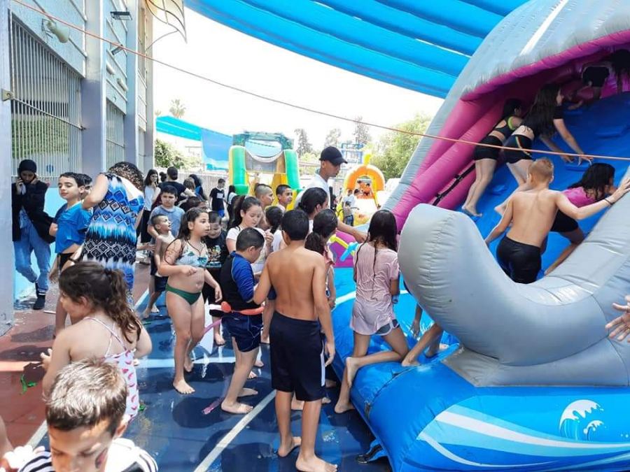 المئات في مهرجان عيد الفصح المجيد بالرملة 